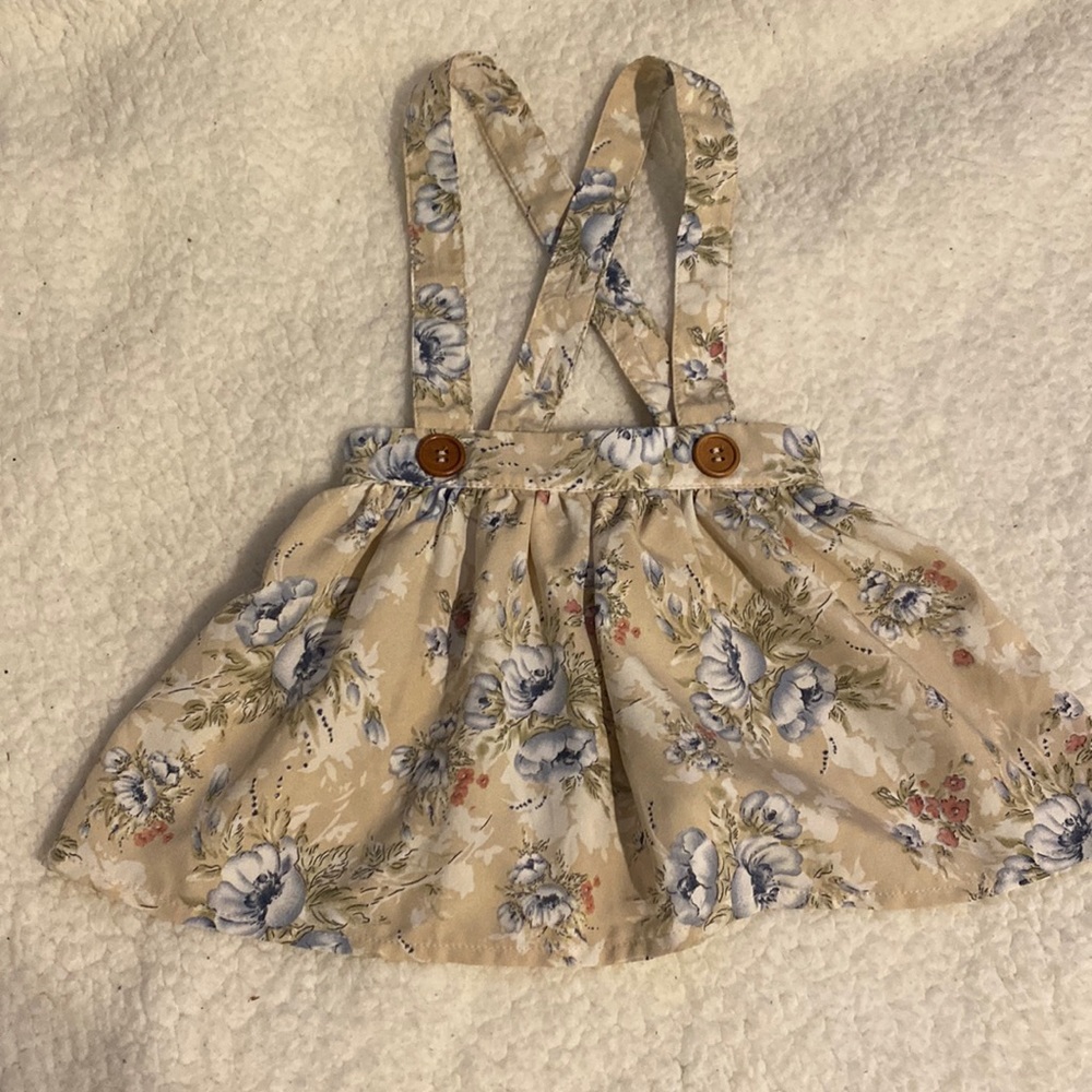 Bailey’s blossoms 9-12m